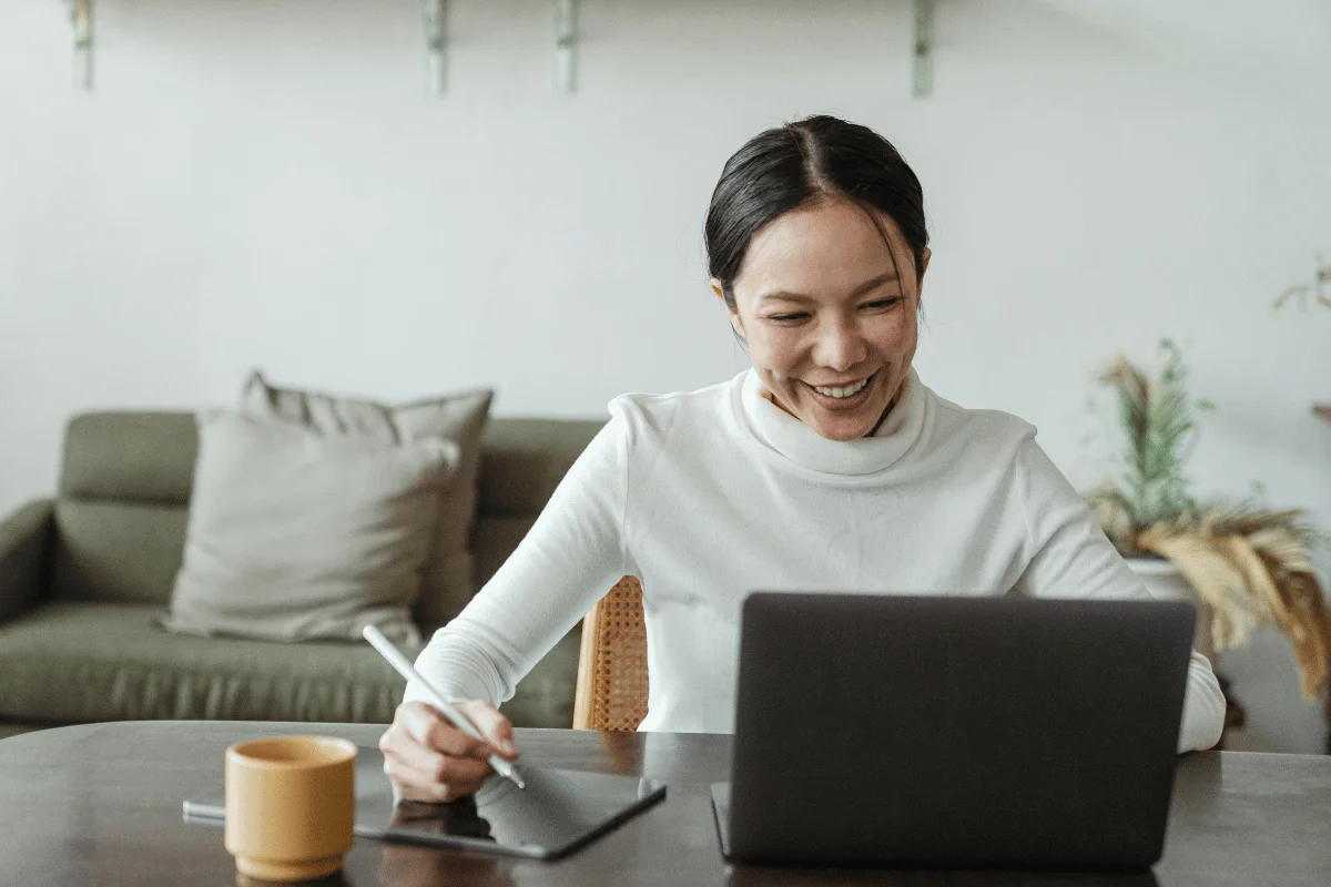 How Much Does a Virtual Assistant Cost